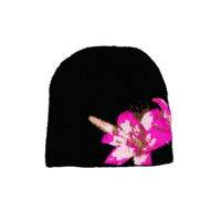 black satin-lined beanie, satin lined beanie, satin lining, hair-friendly beanie, hair protection beanie, winter beanie, warm beanie, streetwear beanie, unisex beanie, satin lined beanie, seika.one, seika, seikaone, lily, flower, winter